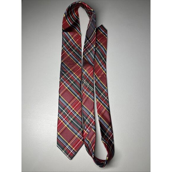 JoS A Bank Silk Tie Red Tartan Plaid Mens Necktie 2 7/8"X58" - Picture 2 of 9